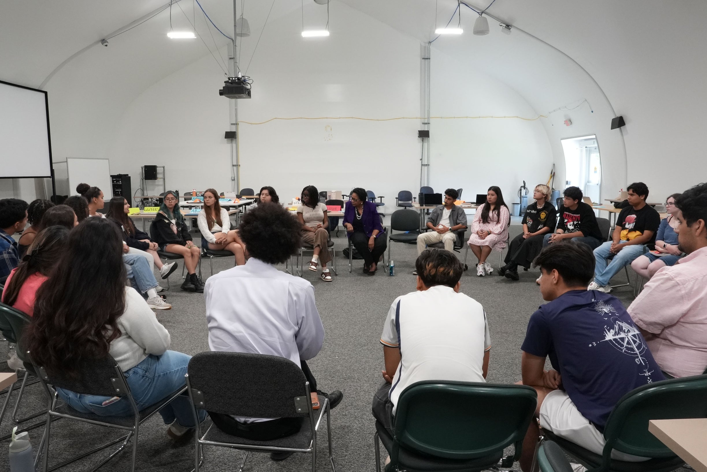 Rice President's Distinguished Fellow Ruth Simmons visits with the RISE 2025 cohort